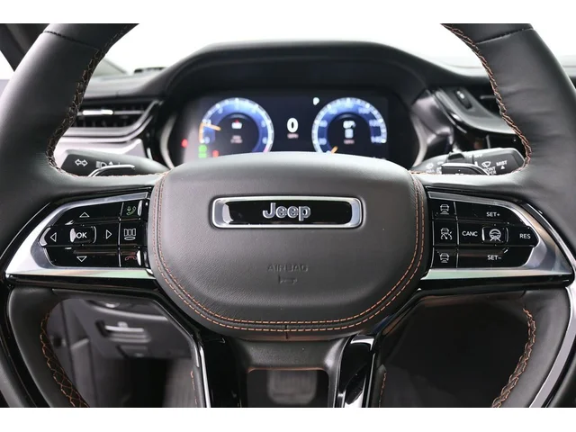 Nuevos JEEP GRAND CHEROKEE à Estados chez autogozo
