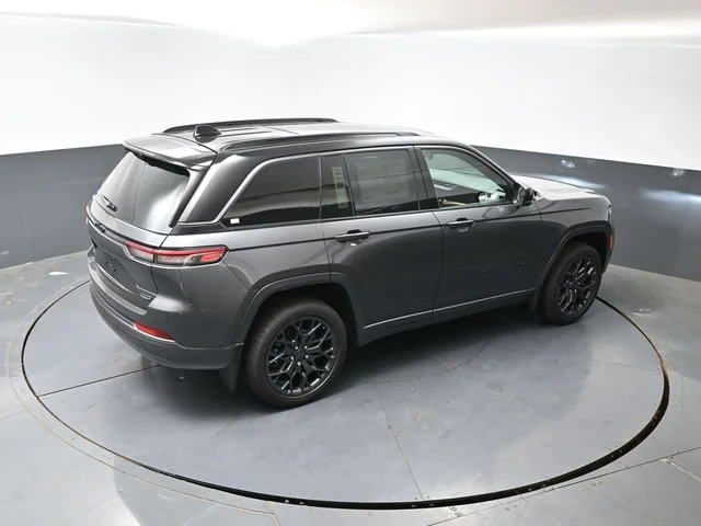Nuevos JEEP GRAND CHEROKEE à Estados chez autogozo