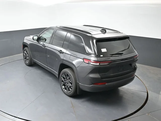 Nuevos JEEP GRAND CHEROKEE à Estados chez autogozo