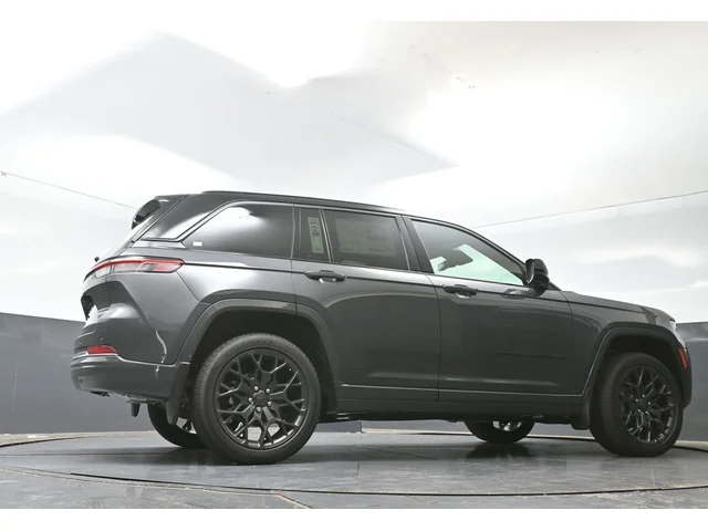 Nuevos JEEP GRAND CHEROKEE à Estados chez autogozo