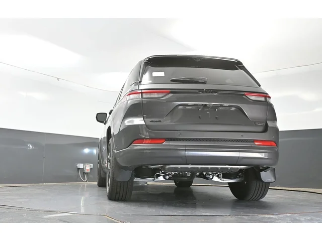 Nuevos JEEP GRAND CHEROKEE à Estados chez autogozo