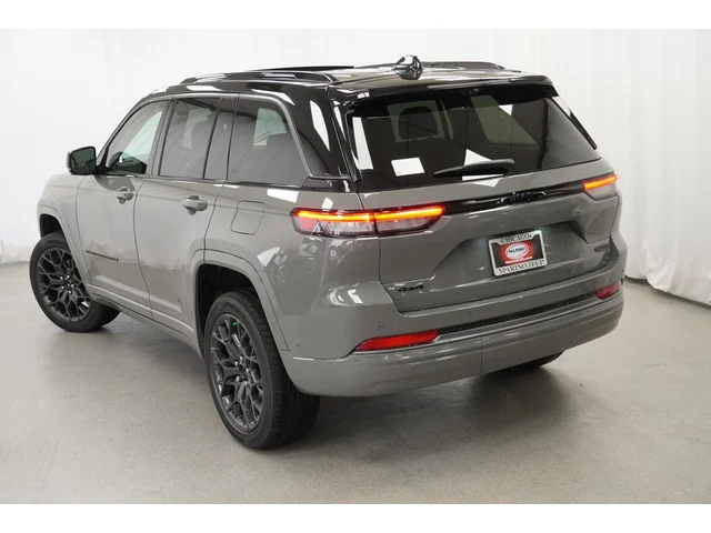 Nuevos JEEP GRAND CHEROKEE à Estados chez autogozo