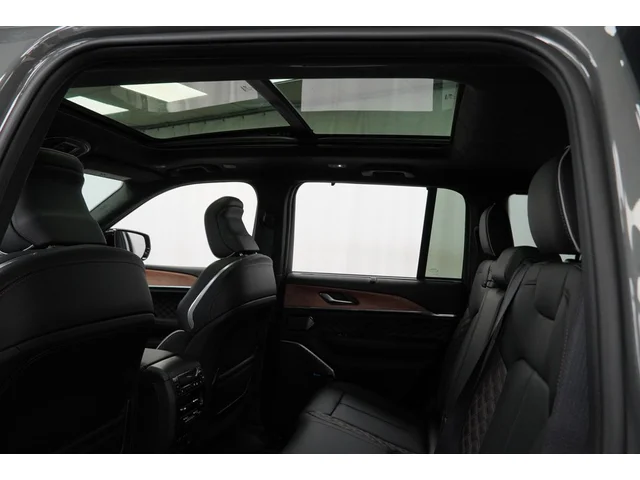 Nuevos JEEP GRAND CHEROKEE à Estados chez autogozo
