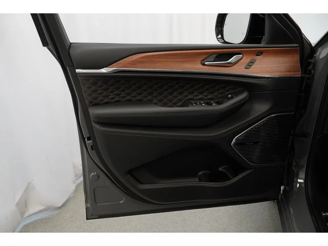 Nuevos JEEP GRAND CHEROKEE à Estados chez autogozo