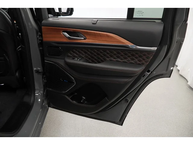 Nuevos JEEP GRAND CHEROKEE à Estados chez autogozo