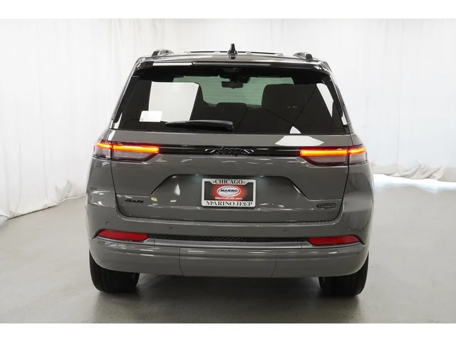 Nuevos JEEP GRAND CHEROKEE à Estados chez autogozo