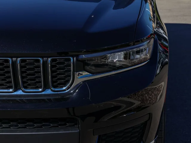 Nuevos JEEP GRAND CHEROKEE L à Estados chez autogozo