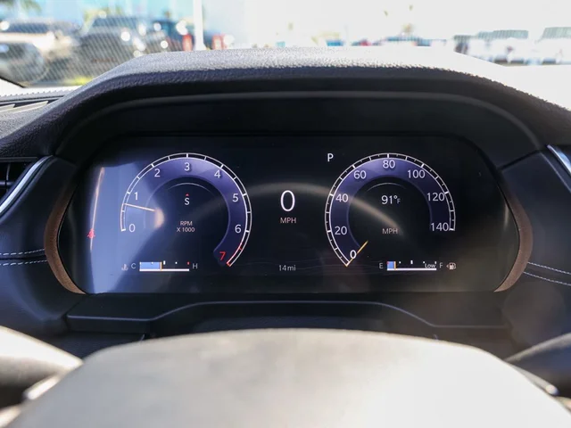 Nuevos JEEP GRAND CHEROKEE L à Estados chez autogozo