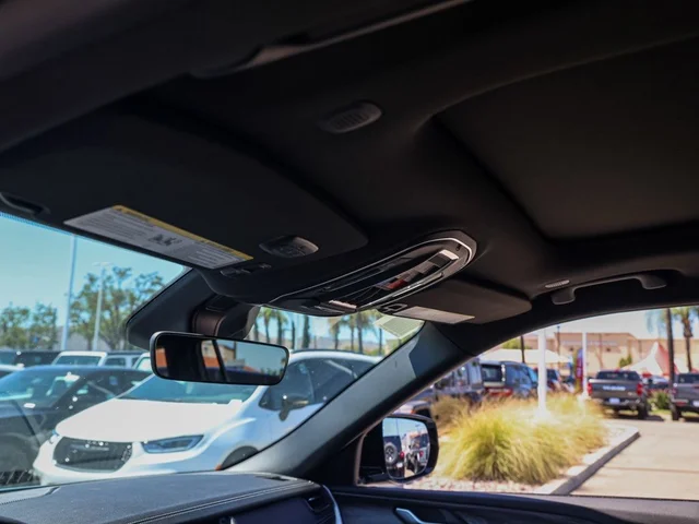 Nuevos JEEP GRAND CHEROKEE L à Estados chez autogozo