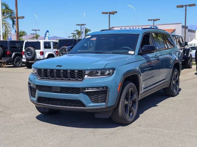 Nuevos JEEP GRAND CHEROKEE L à Estados chez autogozo