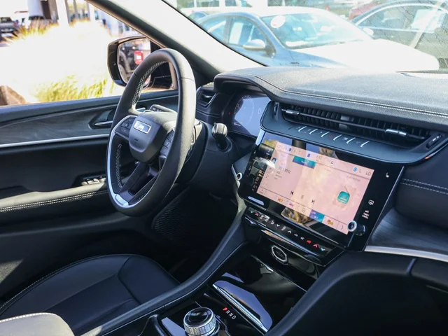 Nuevos JEEP GRAND CHEROKEE L à Estados chez autogozo