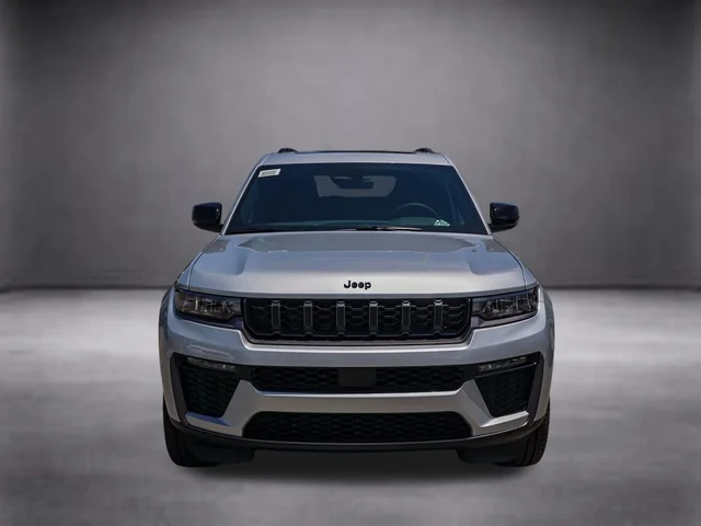 Nuevos JEEP GRAND CHEROKEE L à Estados chez autogozo