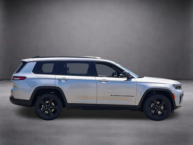 Nuevos JEEP GRAND CHEROKEE L à Estados chez autogozo