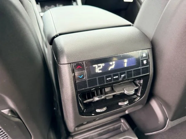 Nuevos JEEP GRAND CHEROKEE L à Estados chez autogozo