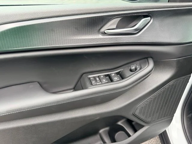 Nuevos JEEP GRAND CHEROKEE L à Estados chez autogozo