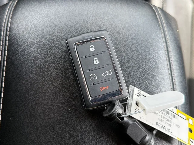 SEMINUEVOS JEEP Grand Cherokee L a Estados en autogozo