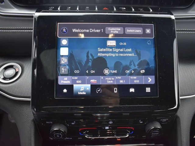 SEMINUEVOS JEEP Grand Cherokee L a Estados en autogozo