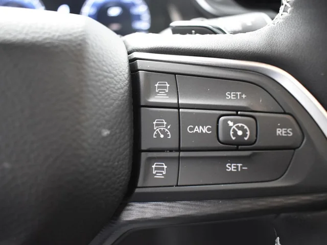 SEMINUEVOS JEEP Grand Cherokee L a Estados en autogozo