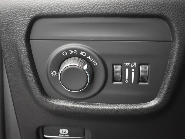 SEMINUEVOS JEEP Grand Cherokee L a Estados en autogozo
