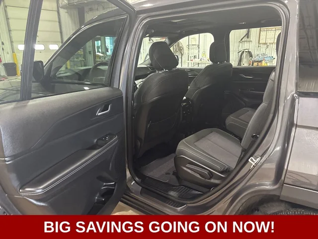 Nuevos JEEP GRAND CHEROKEE L à Estados chez autogozo
