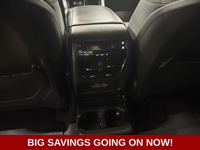 Nuevos JEEP GRAND CHEROKEE L à Estados chez autogozo