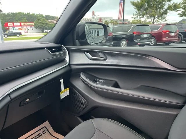 Nuevos JEEP GRAND CHEROKEE L à Estados chez autogozo