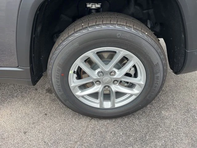 Nuevos JEEP GRAND CHEROKEE L à Estados chez autogozo
