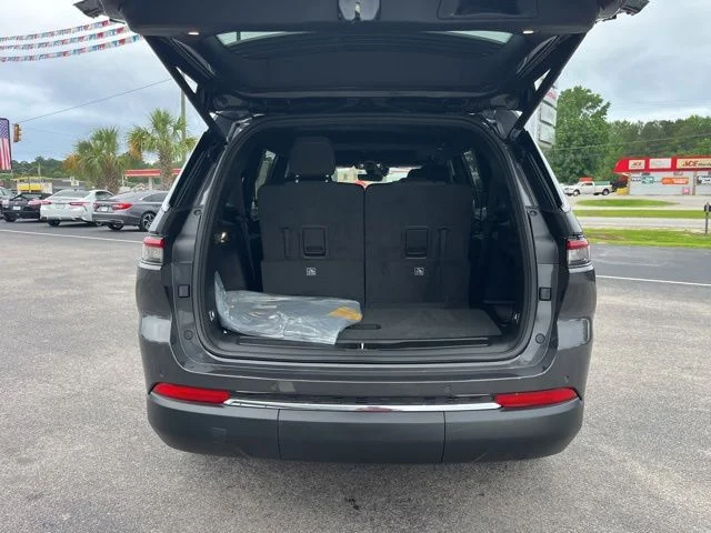 Nuevos JEEP GRAND CHEROKEE L à Estados chez autogozo