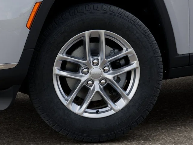 Nuevos JEEP GRAND CHEROKEE L à Estados chez autogozo