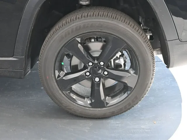 SEMINUEVOS JEEP Grand Cherokee L a Estados en autogozo