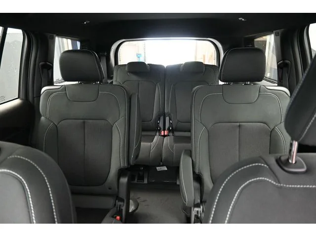Nuevos JEEP GRAND CHEROKEE L à Estados chez autogozo