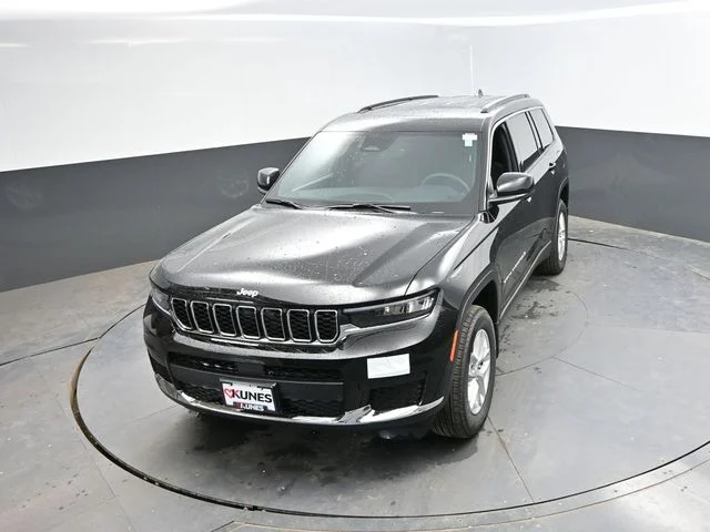 Nuevos JEEP GRAND CHEROKEE L à Estados chez autogozo