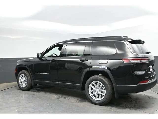 Nuevos JEEP GRAND CHEROKEE L à Estados chez autogozo