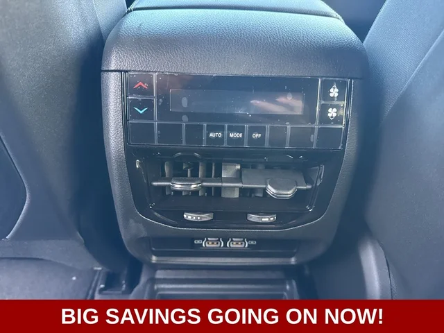 Nuevos JEEP GRAND CHEROKEE L à Estados chez autogozo