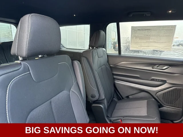 Nuevos JEEP GRAND CHEROKEE L à Estados chez autogozo