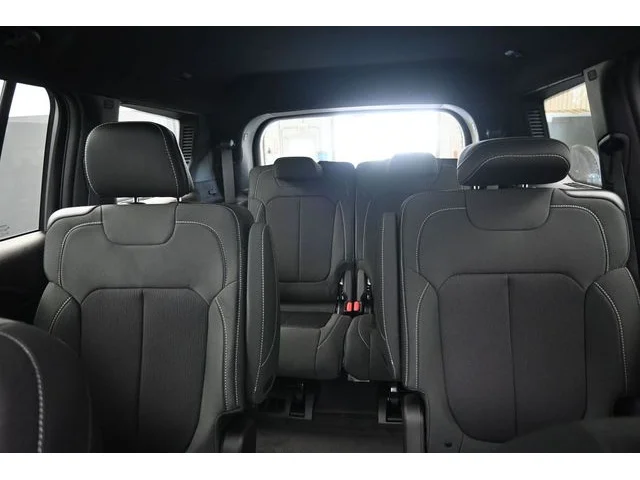 Nuevos JEEP GRAND CHEROKEE L à Estados chez autogozo