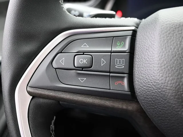 Nuevos JEEP GRAND CHEROKEE L à Estados chez autogozo