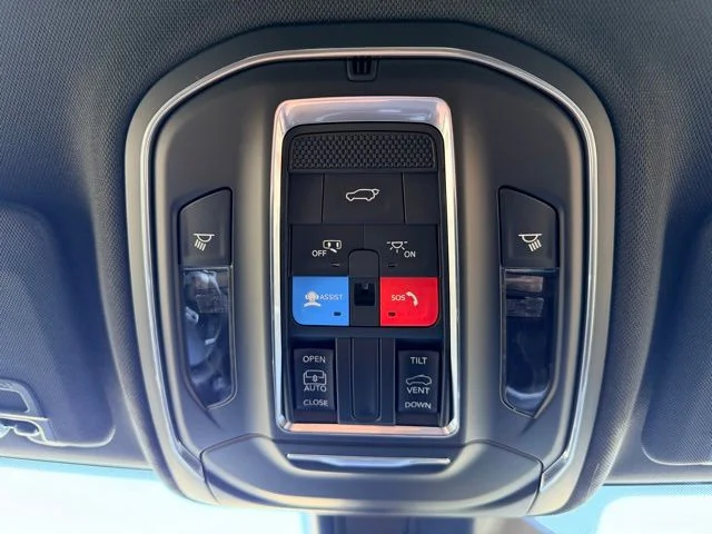 Nuevos JEEP GRAND CHEROKEE L à Estados chez autogozo