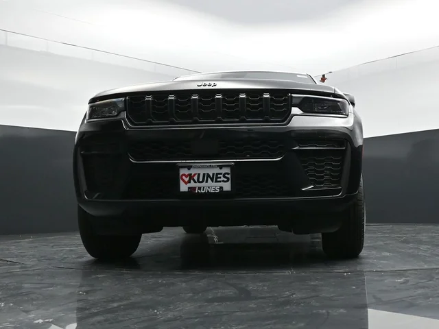 Nuevos JEEP GRAND CHEROKEE L à Estados chez autogozo