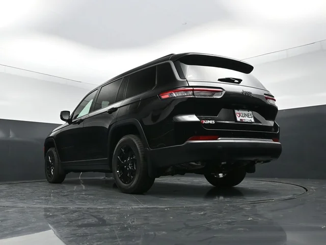 Nuevos JEEP GRAND CHEROKEE L à Estados chez autogozo