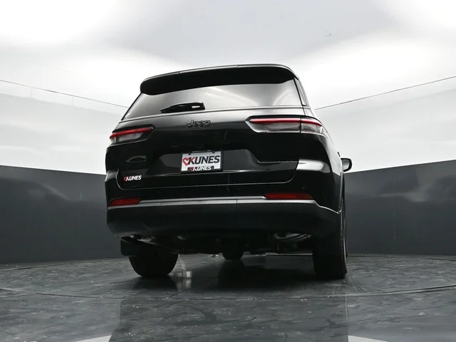 Nuevos JEEP GRAND CHEROKEE L à Estados chez autogozo