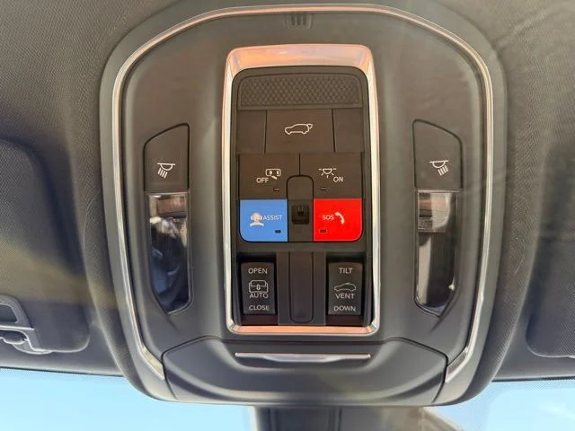 Nuevos JEEP GRAND CHEROKEE L à Estados chez autogozo