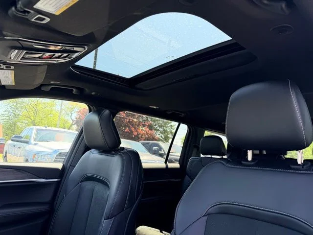 Nuevos JEEP GRAND CHEROKEE L à Estados chez autogozo