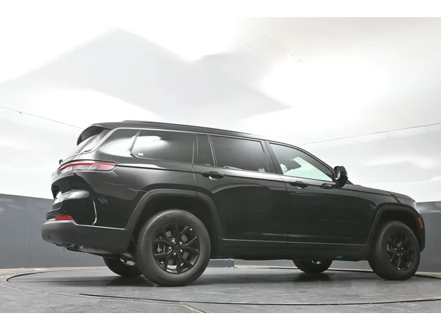 Nuevos JEEP GRAND CHEROKEE L à Estados chez autogozo