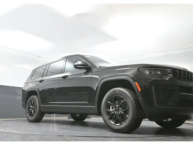 Nuevos JEEP GRAND CHEROKEE L à Estados chez autogozo