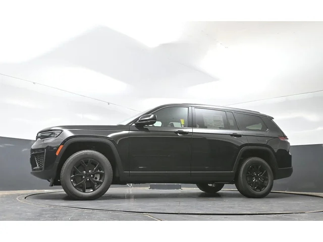 Nuevos JEEP GRAND CHEROKEE L à Estados chez autogozo