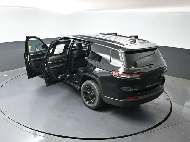 Nuevos JEEP GRAND CHEROKEE L à Estados chez autogozo