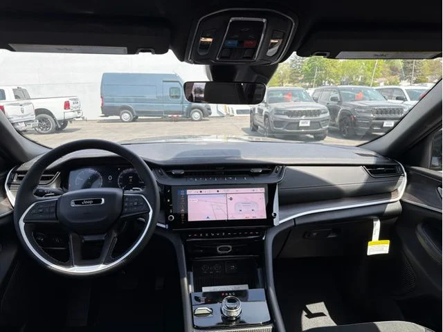 Nuevos JEEP GRAND CHEROKEE L à Estados chez autogozo
