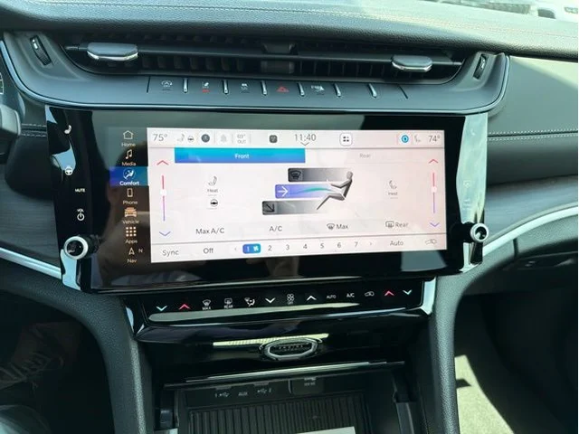 Nuevos JEEP GRAND CHEROKEE L à Estados chez autogozo