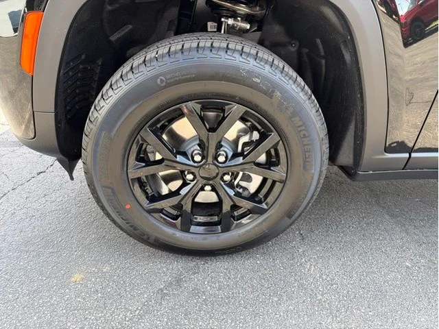 Nuevos JEEP GRAND CHEROKEE L à Estados chez autogozo